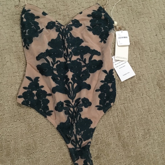 Temecula bodysuit in Evergreen - Picture 2 of 5